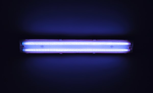 اثر لامپ UV بر عقیم سازی ویروس ها و باکتری ها
